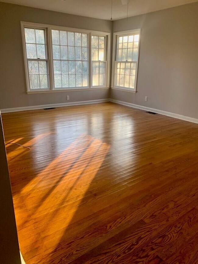 Primary Photo - 3 Bedroom 1.5 Bathroom Single Family Home ...