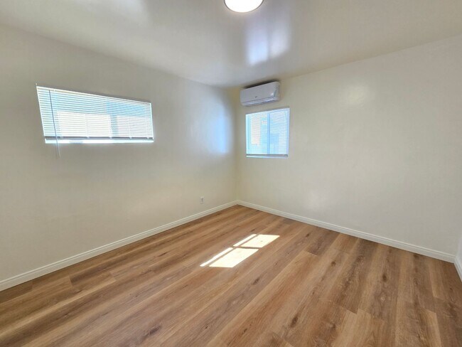 Building Photo - Charming 1-Bedroom, 1-Bathroom Detached Unit – Fully Remodeled!