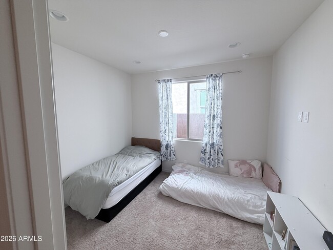 Building Photo - 32441 N 19th Ln