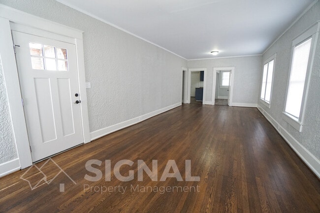 Building Photo - 1522 42nd St Ensley