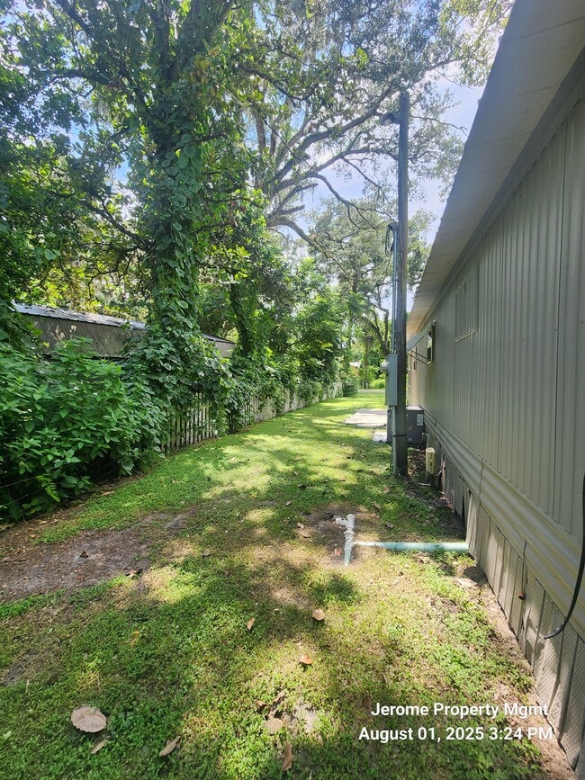 Building Photo - 4620 Plum St