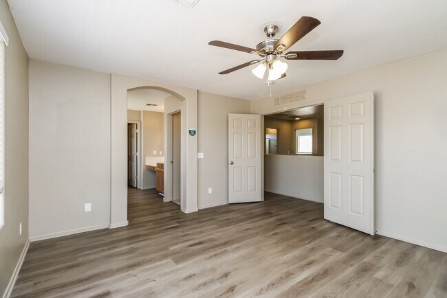 Building Photo - 2623 N Augustine