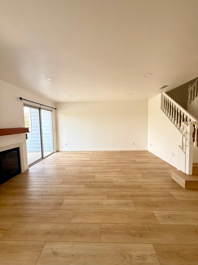 Building Photo - 18020 Prairie Ave