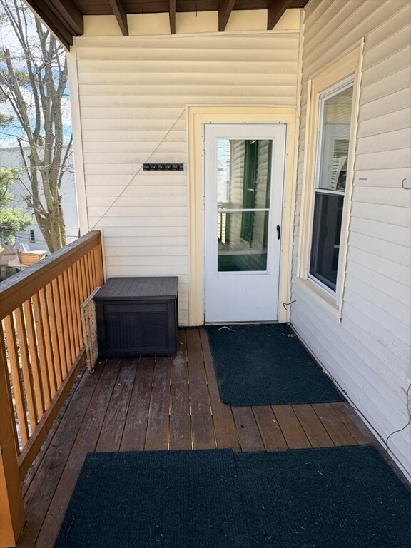 Building Photo - 832 Washington St