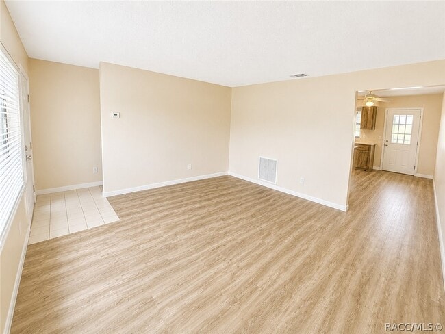 Building Photo - 9476 W Green Bay Ln
