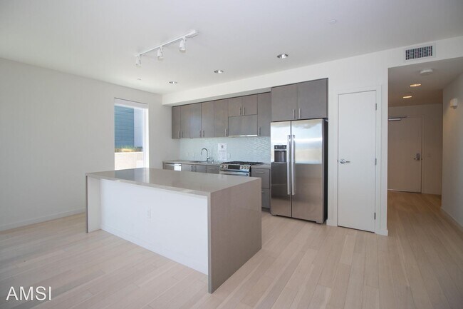 Building Photo - 2 br, 2 bath House - 52 Innes Ct #201