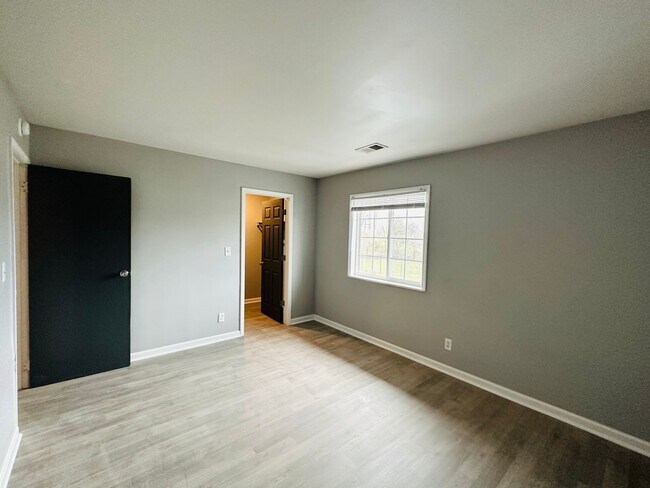Building Photo - Discover the Best of Lawrence Living at Br...