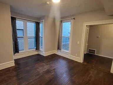 Building Photo - 2108 16th Ave S