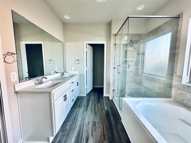 Building Photo - 1217 Antelope Passing Dr