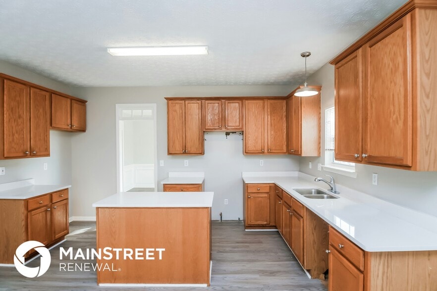 Building Photo - 5773 Goldleaf Ct