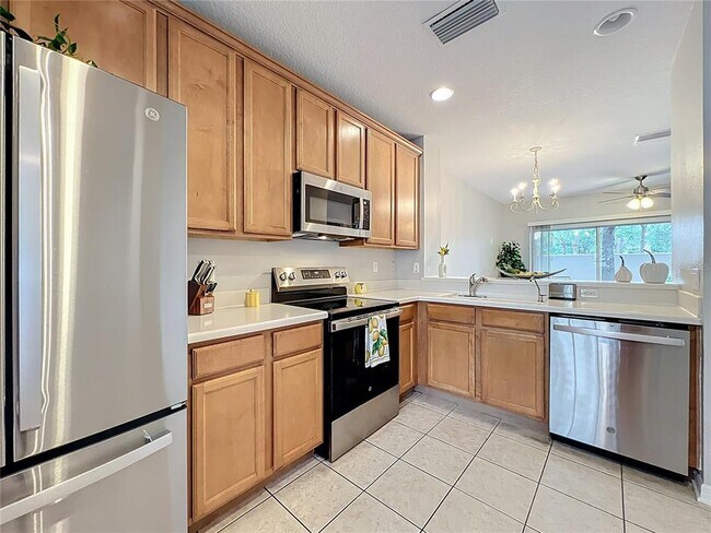 Building Photo - 3309 Wilshire Way Rd