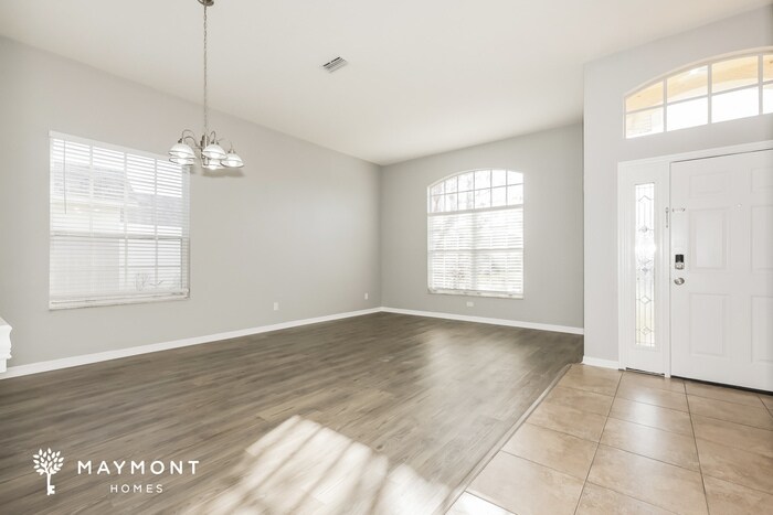 Building Photo - 1128 Vinetree Dr