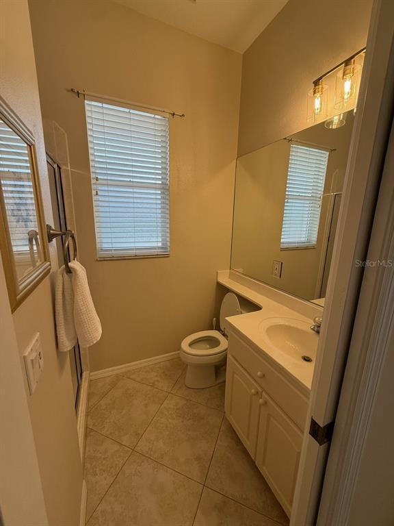 Building Photo - 702 Silk Oak Dr