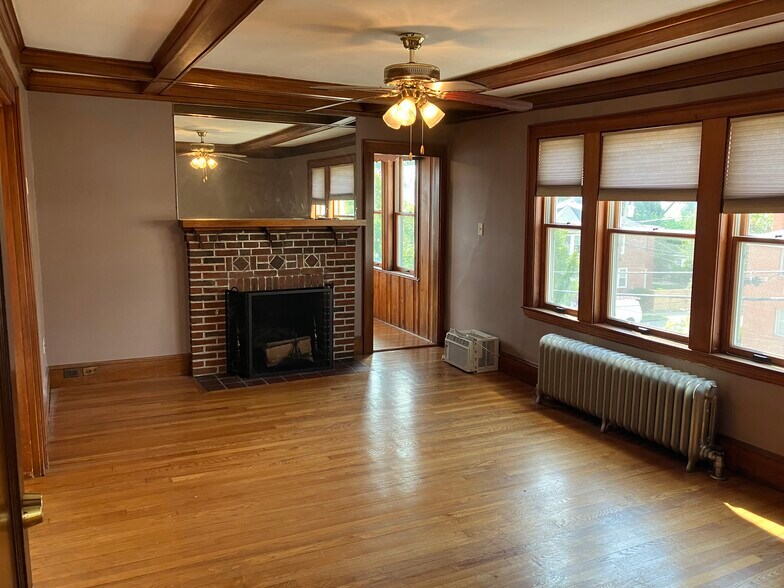 Primary Photo - 93 Hillside Rd