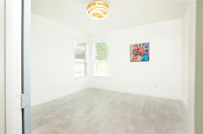 Building Photo - 9507 Flying Eagle Ct