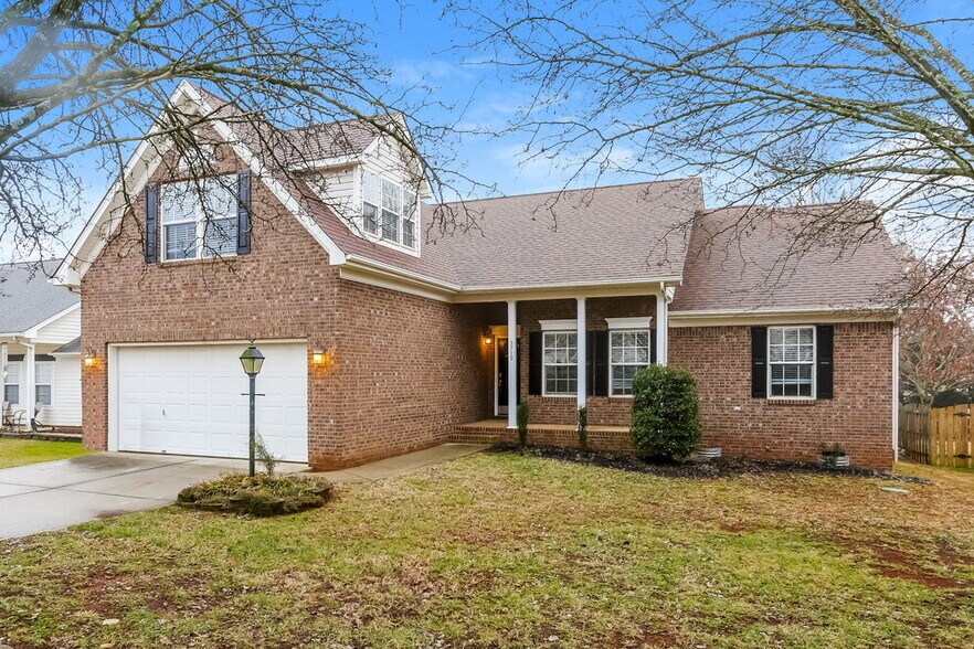 Building Photo - 5719 Falls Ridge Ln