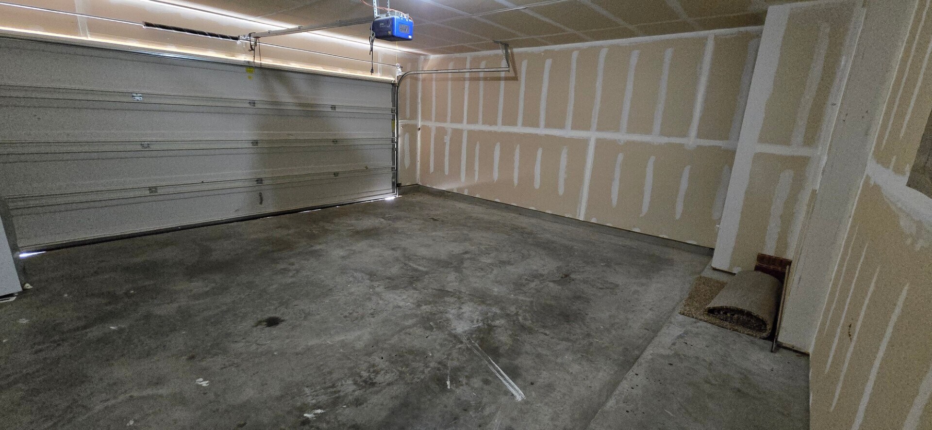 Building Photo - 6206 Taree Loop