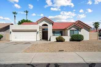 Building Photo - 11128 E Sahuaro Dr