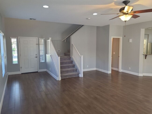 Building Photo - Ideal Living in Highland Groves: Stunning Cul-de-Sac Home with Builder Upgrades, Open Floor Plan,...