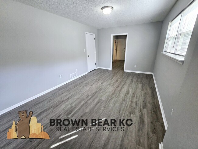 Building Photo - 5319 NW 87th St