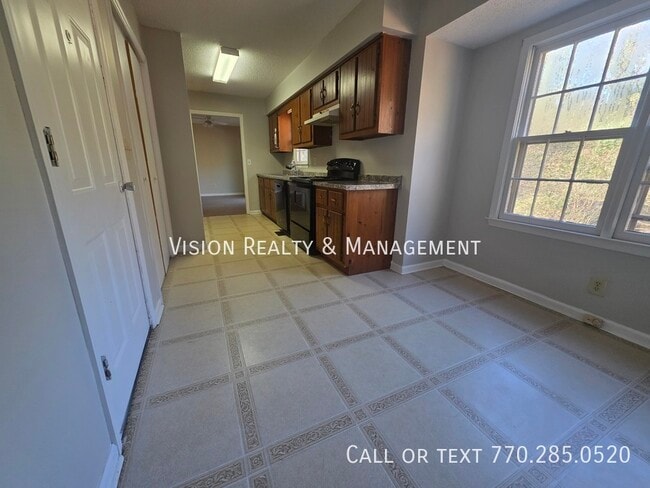 Building Photo - 1738 Hays Mill Rd