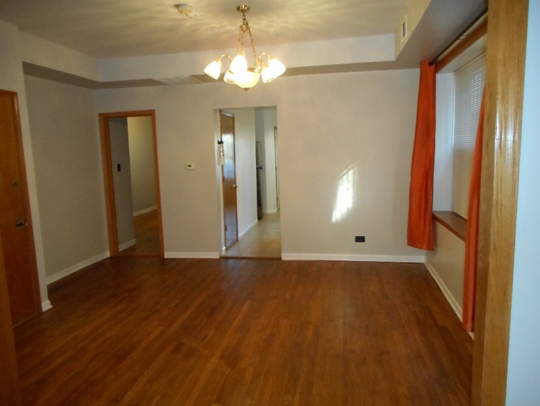 Building Photo - 4616 W Jackson Blvd