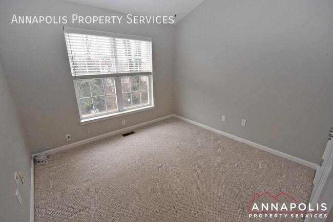 Building Photo - 85 Harbour Heights Dr