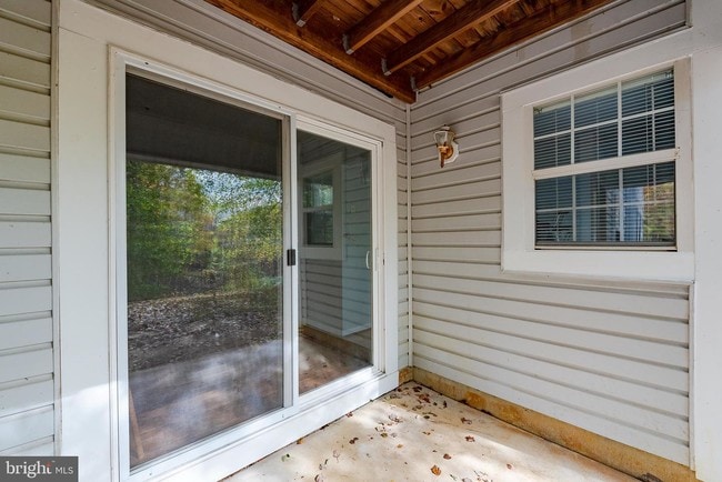 Building Photo - 8352 Montgomery Run Rd