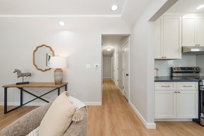 Building Photo - Beautifully Remodeled 4-Bedroom Rancher in...