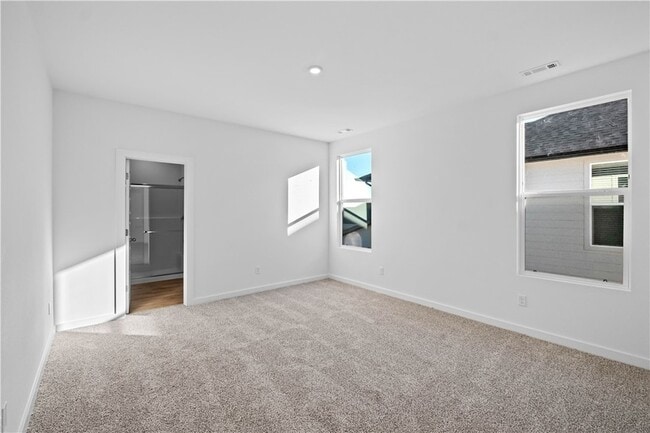 Building Photo - 4670 W Aurora St