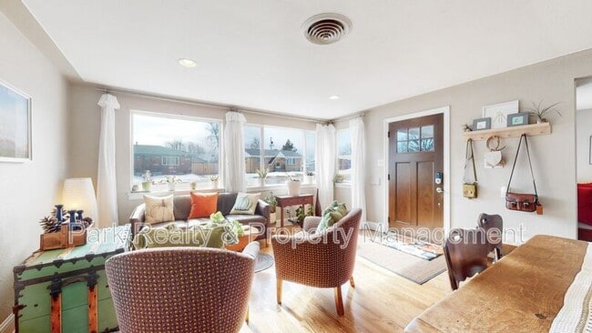 Building Photo - 6025 W 61st Ave