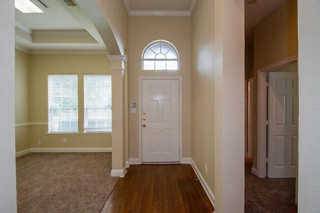 Building Photo - Adorable single story 3/2- Plano