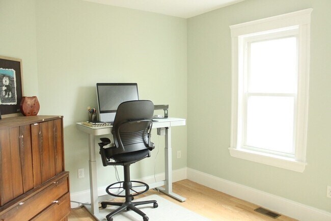 Building Photo - 11 Silvey Pl