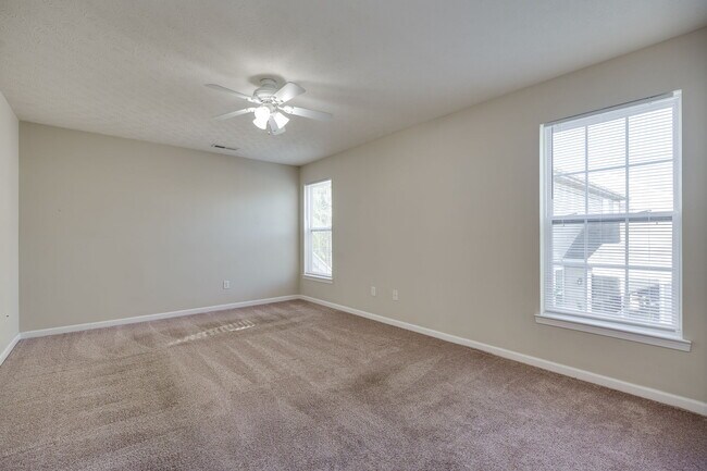 Building Photo - 3594 Armada Dr