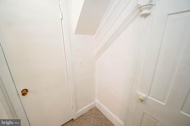 Building Photo - 415 E East St