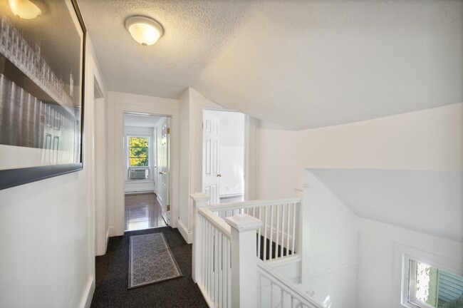 Hallway - 1802 Hovland Ct