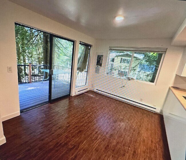 Building Photo - Amazing Sudden Valley Rental