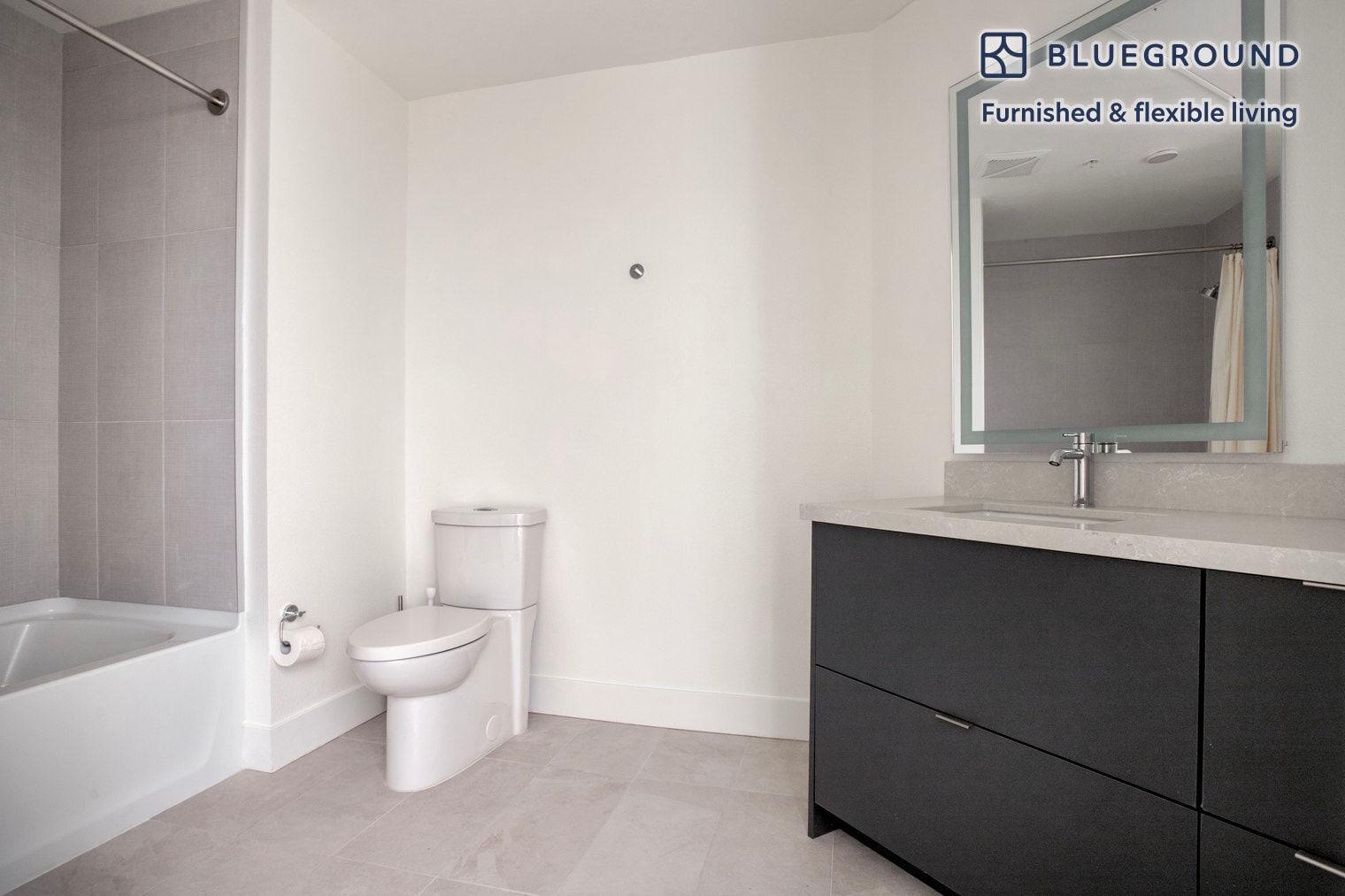 Building Photo - 760 S Serrano Ave