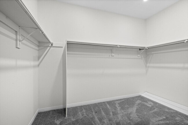 Building Photo - 4454 Ventura Canyon Ave