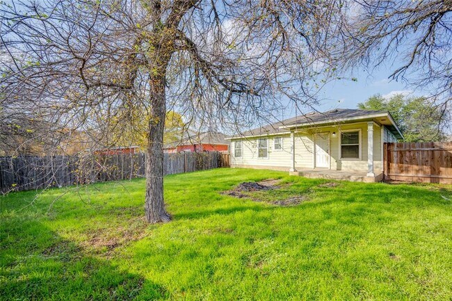Building Photo - 3514 Banda Ln