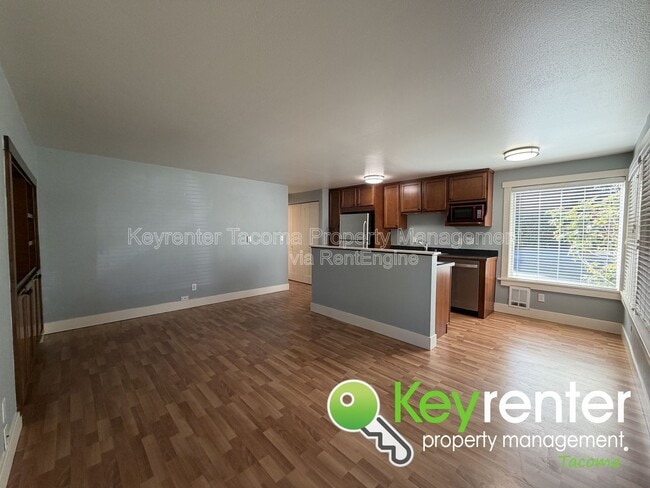 Building Photo - 422 N L St