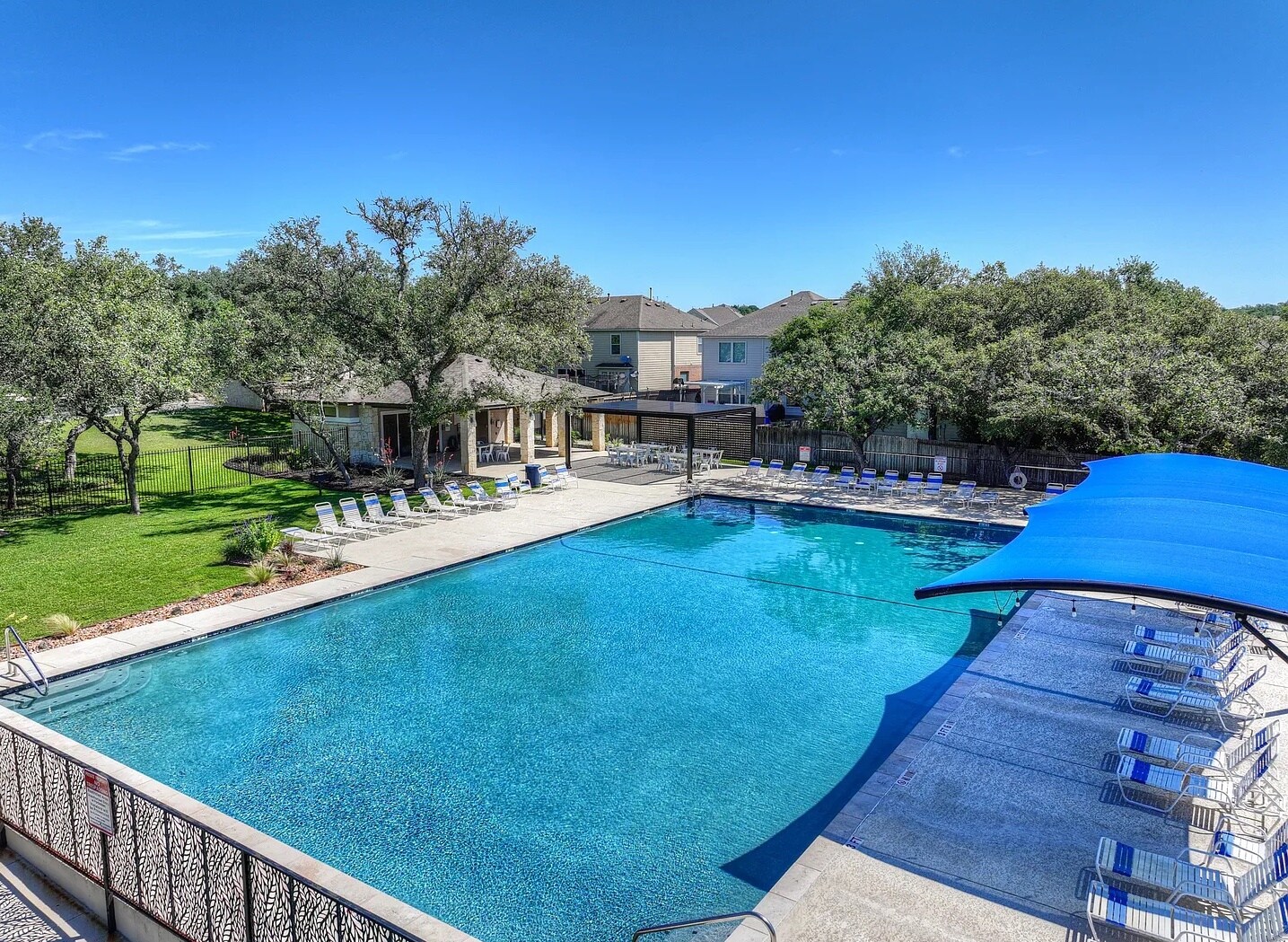 Neighborhood pool - 2739 Tuscan Cyn