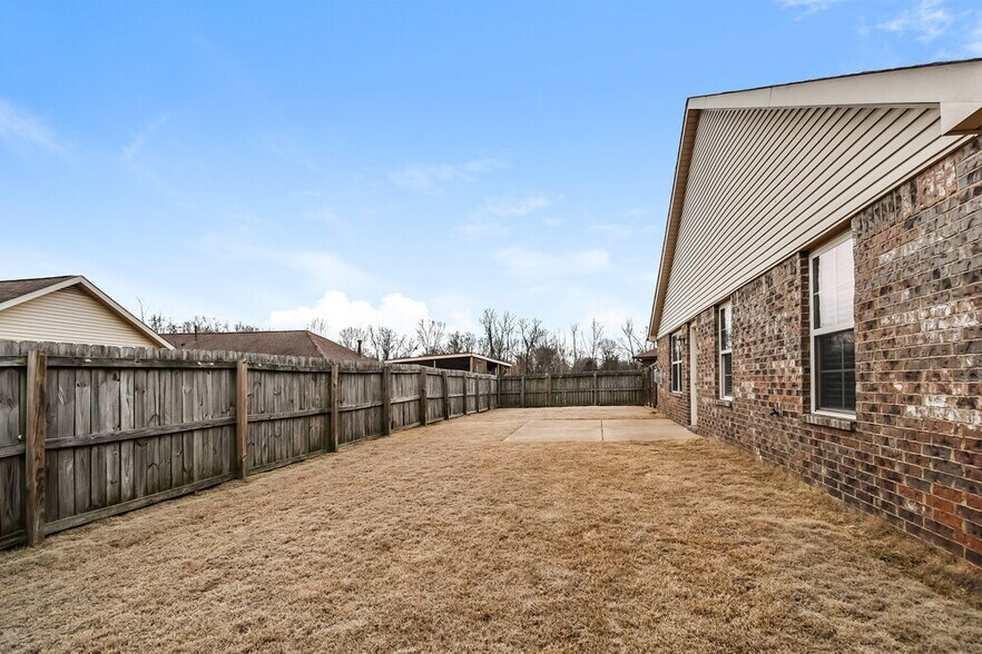 Building Photo - 8714 Hanson Cv