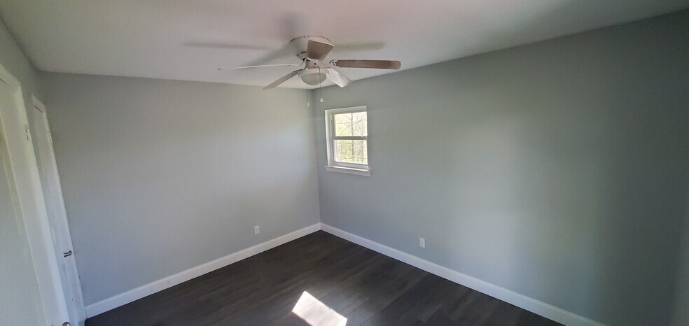 Building Photo - 2526 Standifer Hills Dr