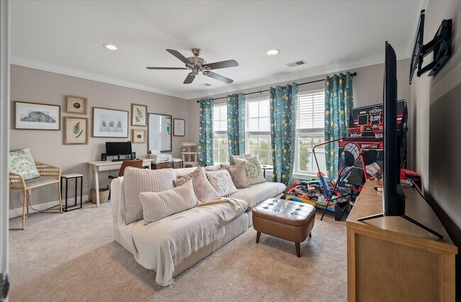 Building Photo - 1735 Brittlebush Ln
