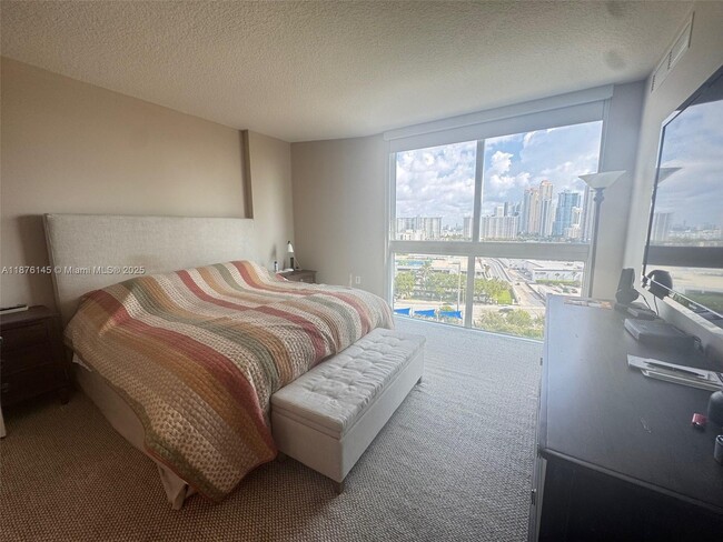 Building Photo - 200 Sunny Isles Blvd