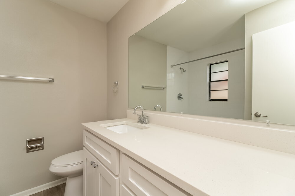 Building Photo - 831 Sunridge Point Dr