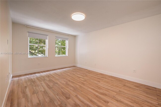 Building Photo - 1 Alhambra Cir