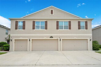 Building Photo - 3449 Seneca Club Loop