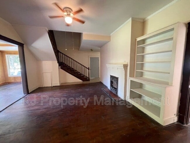 Building Photo - 8457 E Kerrville Rosemark Rd
